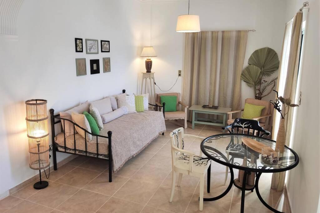 Apartment 95 M2, Center Of Sitia, Wifi, 350M Beach 외부 사진